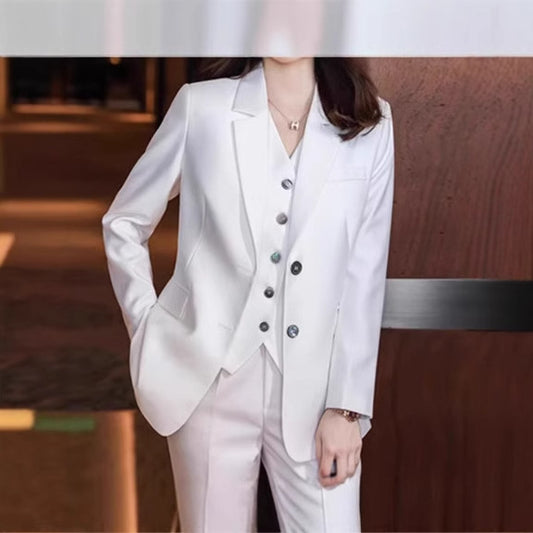 Women's Suit Commuter Drape Suit