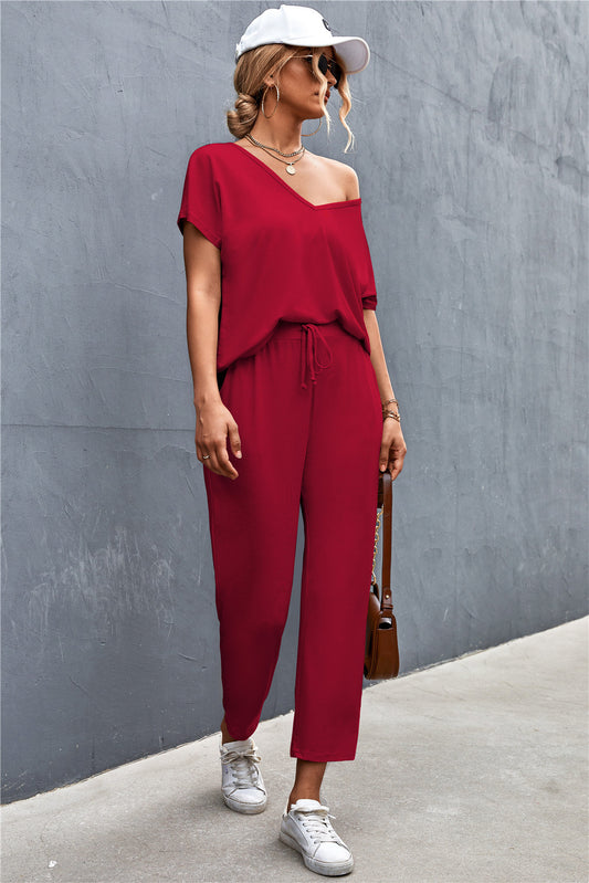 Solid Color And V-neck Short Sleeve Sports And Leisure Suit