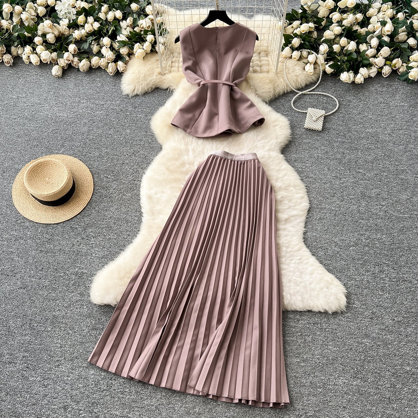 Round Neck Sleeveless Top High Waist Drooping Pleated Skirt Suit