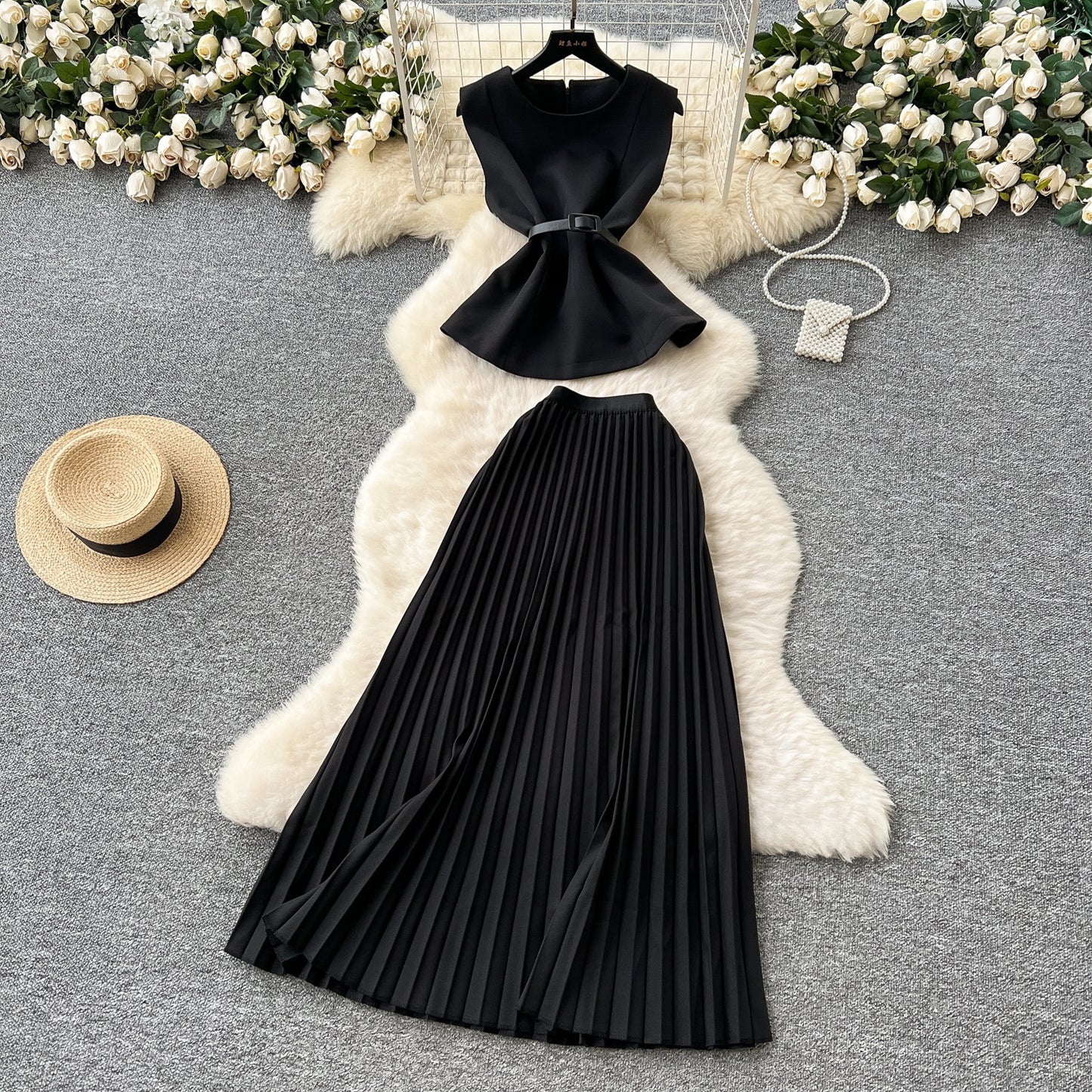 Round Neck Sleeveless Top High Waist Drooping Pleated Skirt Suit